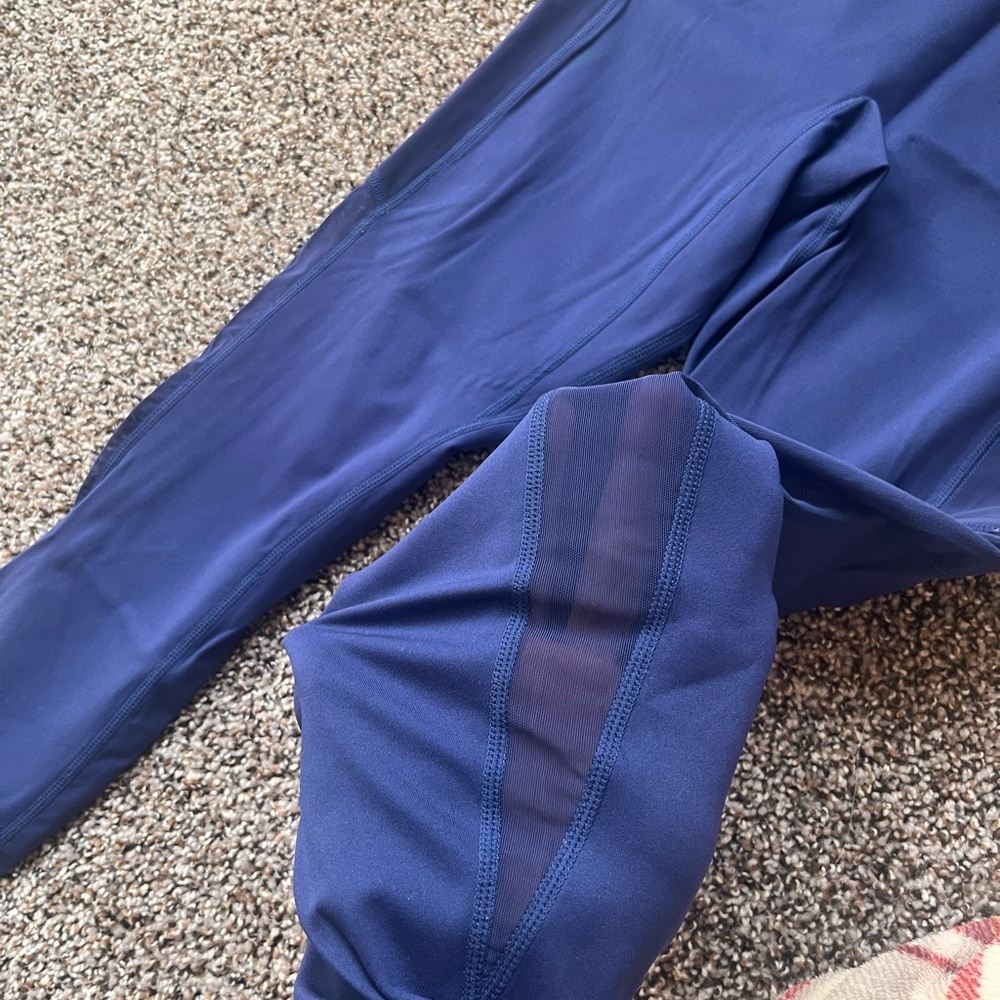 Fabletics Women’s Blue high waisted 7/8 athletic leggings - Picture 5 of 8